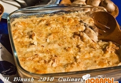 Курица в винно-грибном соусе