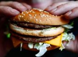 Декор фаст-фуд ресторанов заставляет посетителей съедать больше