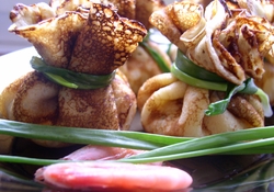 Рецепт: Мешочки с сюрпризом