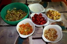 Шаг 2: Все ингредиенты для начинки обжариваем …