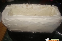 Шаг 2: Сливочный сыр, измельченный маленький зубчик …