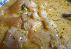 Кальдо дэ патас (бульон из говяжих ножек)