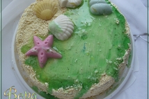 Шаг 8: А можно украсить торт ракушками …