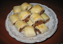 Слоеные рулетики с мясом