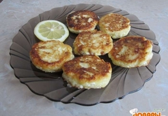 Сырники с лимонной цедрой и изюмом