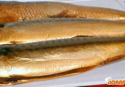 Рецепт: Скумбрия и сельдь холодного копчения