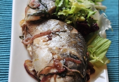 Форель на сковороде