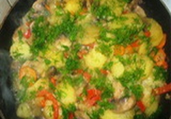 Рецепт: Тушеная картошка с грибами