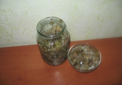 Рецепт: Салат из свежих огурцов на зиму