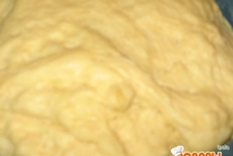 Шаг 1: В слегка подогретое молоко добавить …