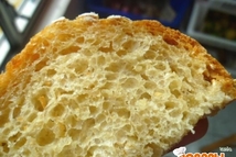 Шаг 4: Вынуть хлеб из духовки, дать …