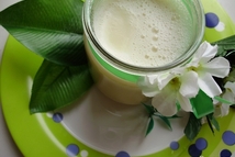 Шаг 4: Сырое молоко должно потом закипеть. …