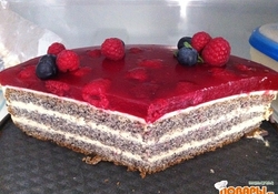 Рецепт: Торт "Маковый с заварным кремом и малиной"