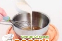 Шаг 3: Приготовить соус: шампанское выпарить в …