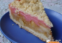 Яблочный пирог с вишневым пудингом