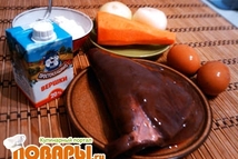 Шаг 1: Режем печень на кусочки. Лук …