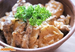 Галушки в подливе