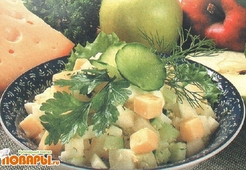 Салат с сыром и яблоками