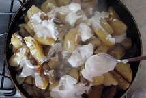 Шаг 4: Все это заливаем водой и …