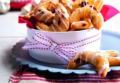 Рогалики с ромовым изюмом