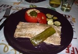 Рецепт: Рыбка на стеблях порея