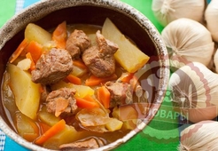 Жаркое из свинины с картошкой