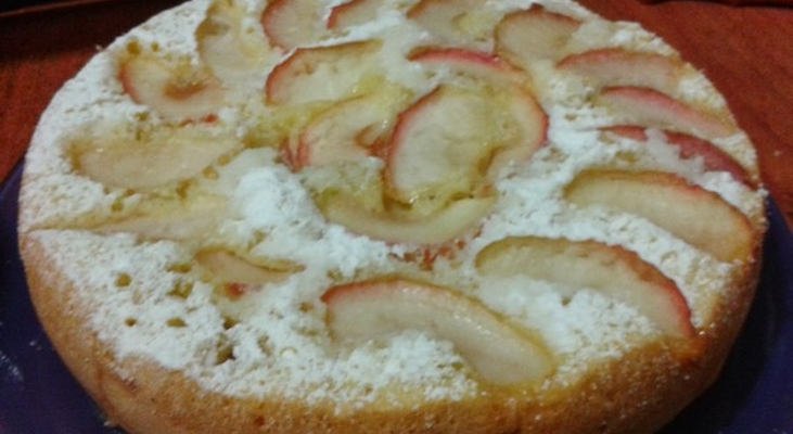 Шарлотка в мультиварке