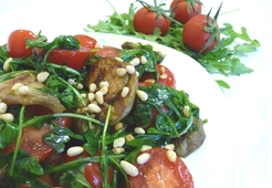 Салат с баклажанами и рукколой