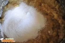 Шаг 2: Добавьте 1 стакан сахара и …