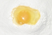 Шаг 1: Для начала варим курицу, до …