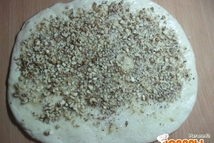 Шаг 9: Обильно полить его растопленным сливочным …