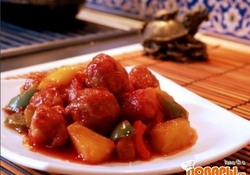 Рецепт: Свинина с ананасами в кисло-сладком соусе