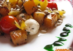 Рецепт: Салат из тыквы с моцареллой