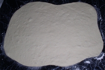 Шаг 1: Приготовьте тесто согласно инструкции вашей …