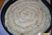 Шаг 2: Раскатать тесто, порезать на несколько …