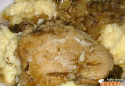 Курица в луковом соусе