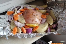 Шаг 2: Затем берем бекон, и заворачиваем …