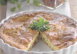 Рецепт: Творожная запеканка с зеленью и вялеными помидорами