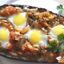 Баклажаны запеченные с яйцами "Кораблики"