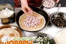 Шаг 3: Отварное филе курицы мелко нарезать. …