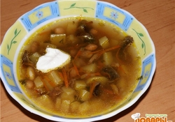 Рецепт: Суп грибной с фасолью