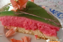 Шаг 4: Взбиваем белки с 2 столовыми …