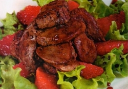 Рецепт: Куриная печень по-анжуйски