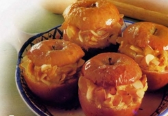 Яблоки с творогом