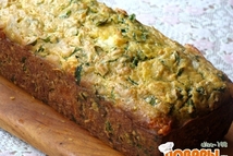 Шаг 2: Форму для выпечки смазать жиром, …