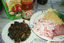 Шаг 2: Проваренные грибы (желательно белые) поджарить …