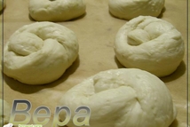 Шаг 1: Дрожжи растворить в стакане теплой …