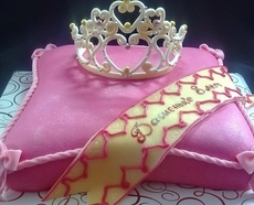 Рецепт: Подушка с диадемой для маленькой принцессы