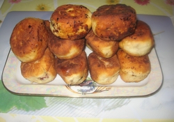 Рецепт: Пирожки жаренные ( очень быстрые)