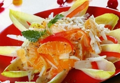 Салат с цикорием и фруктами по-чилийски  